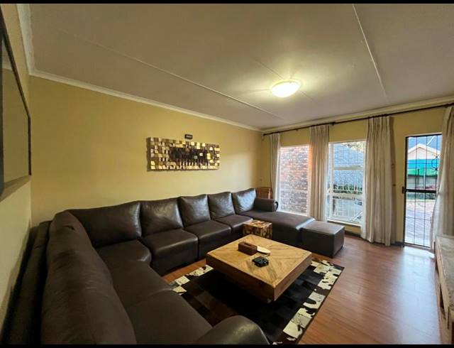 4 BEDROOM PROPERTY TO RENT IN GLEN MARAIS